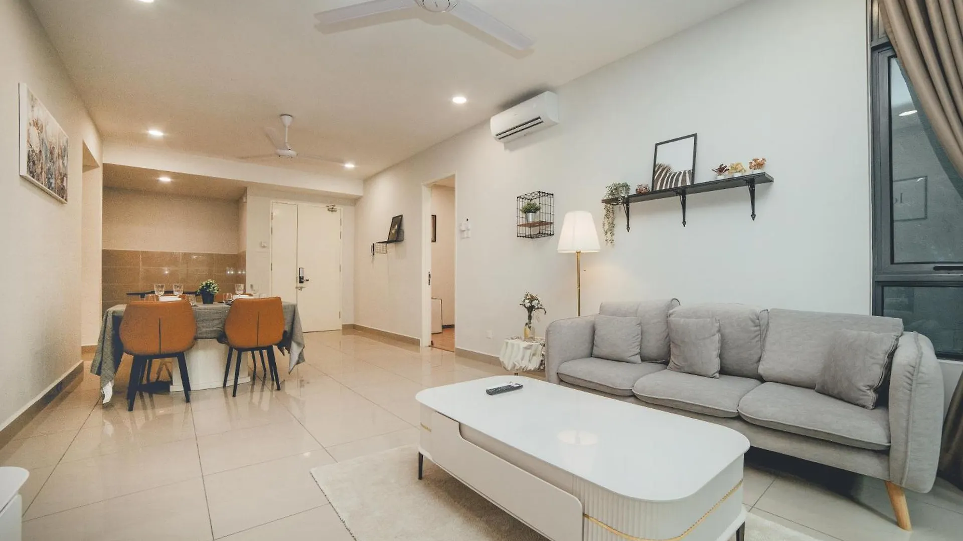 D Wah Retreat Botanika 3Br 8Pax Mahjong Table By Our Stay Johor Bahru